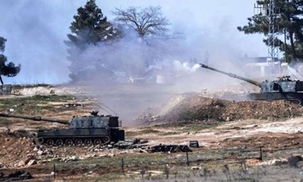 Συρία: "Σφυρίζουν αδιάφορα" Ρώσοι και Αμερικανοί στους βομβαρδισμούς των Τούρκων